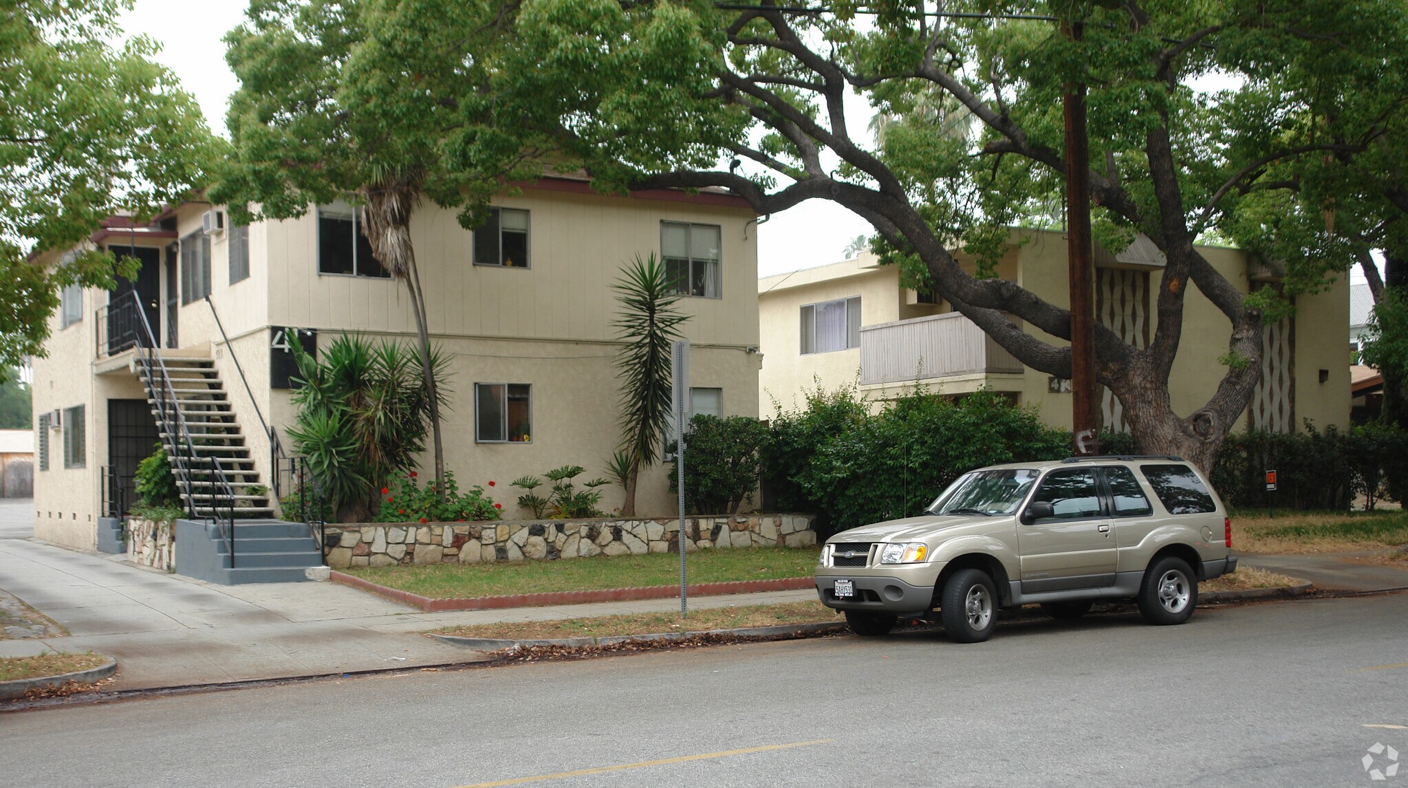 39 N. Sierra Bonita Avenue