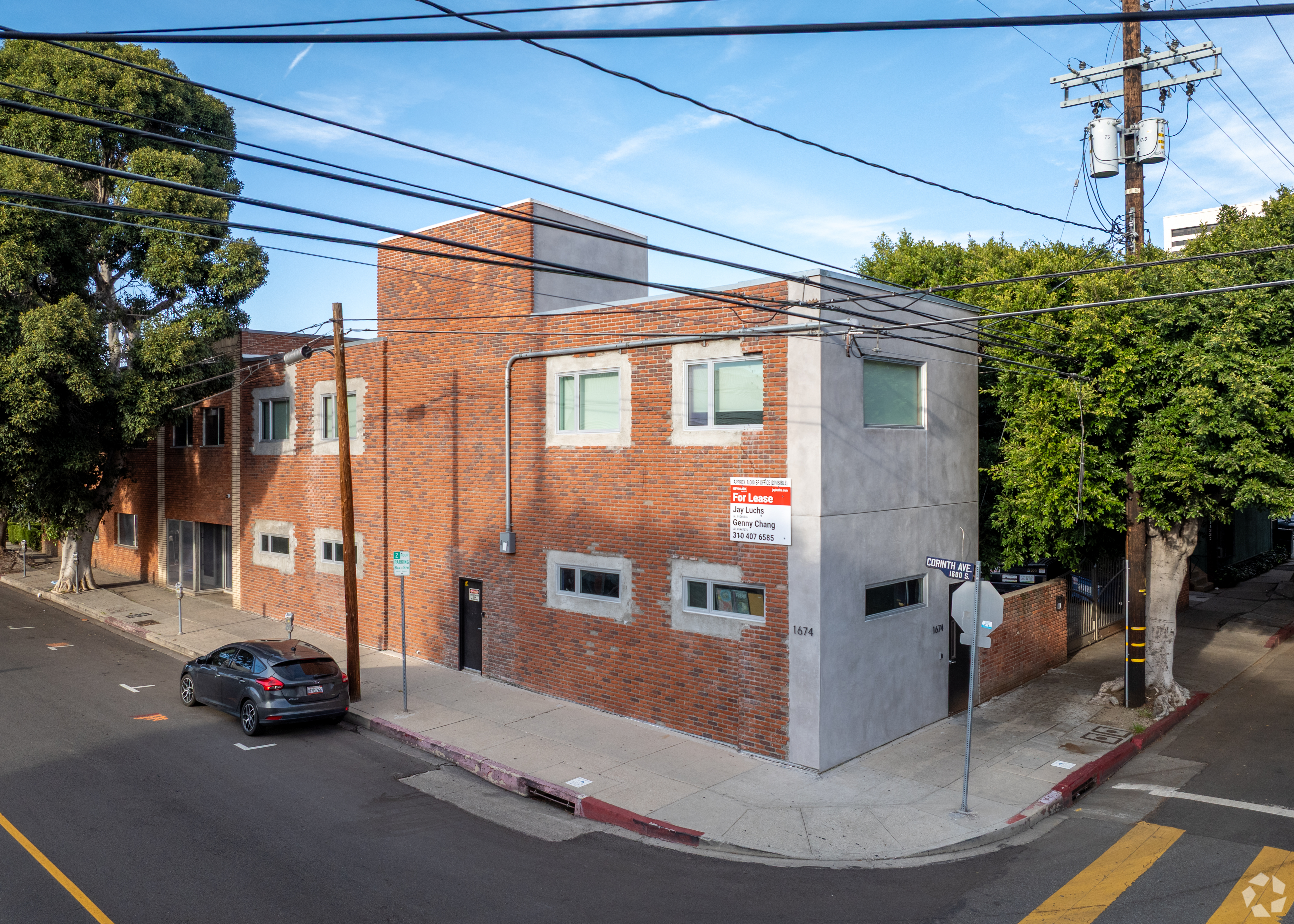 1674 Corinth Ave