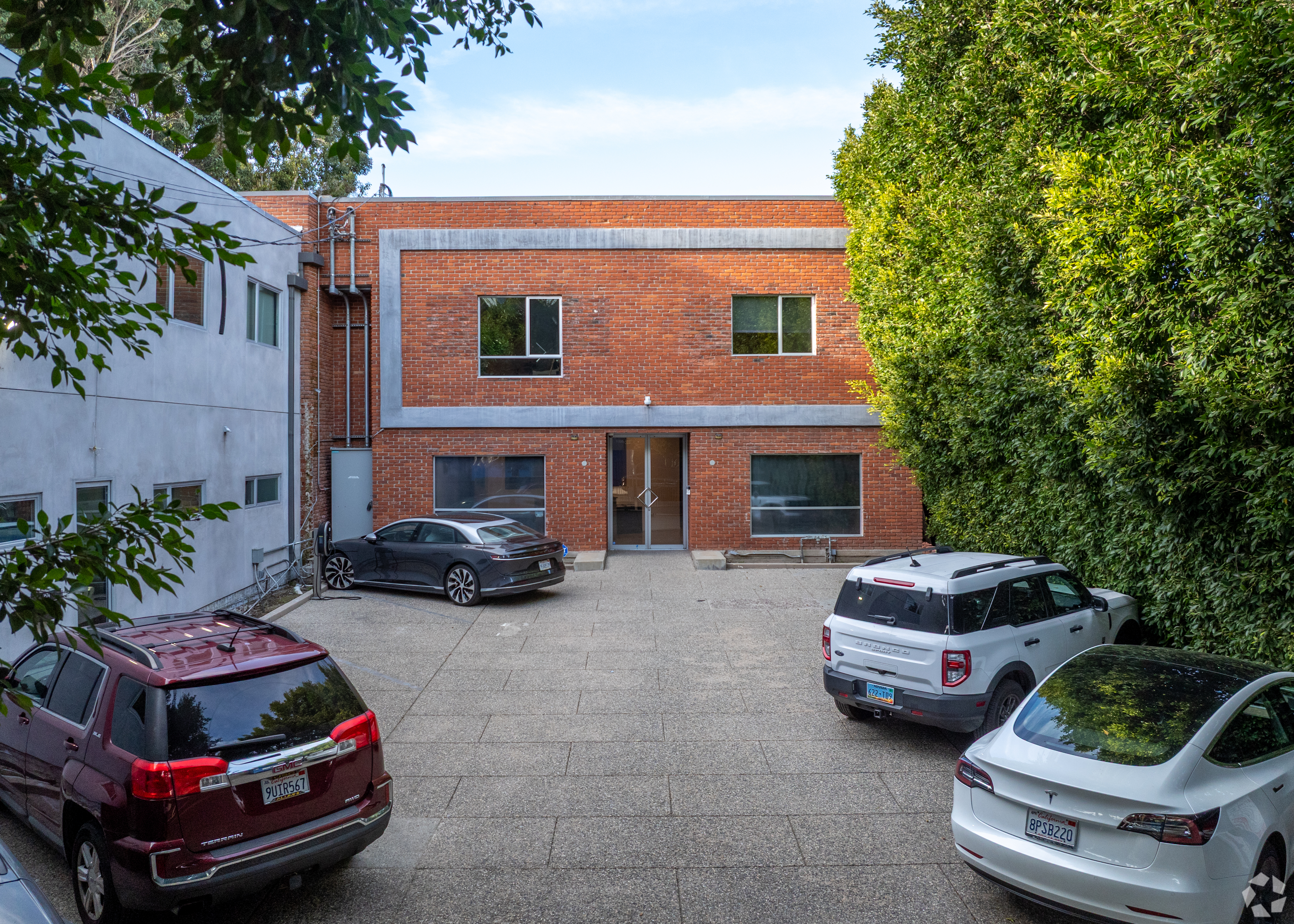 11333 Iowa Ave